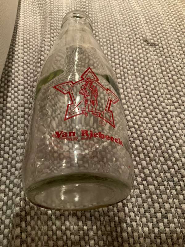 Vintage SA milk bottle van Riebeeck