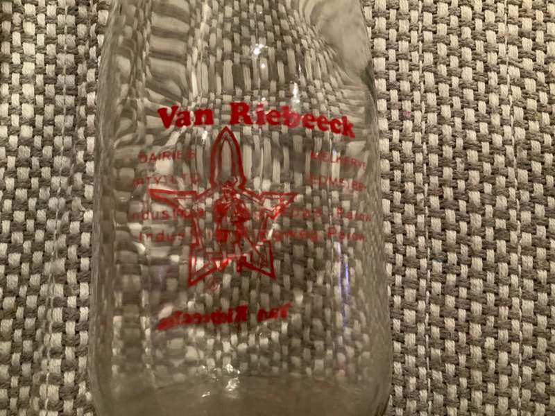 Vintage SA milk bottle van Riebeeck