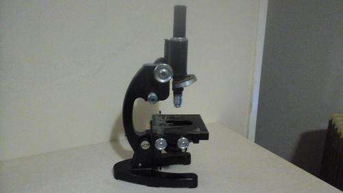 Microscope