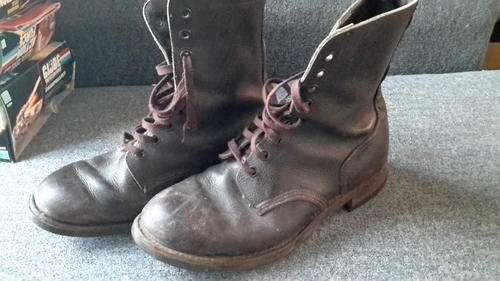 SADF MILITARY BOOTS ....SIZE 10