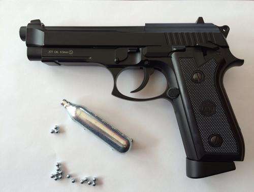 KWC M92 Beretta CO2 Gas gun