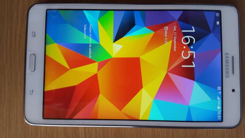 SAMSUNG TABLET 7"  SM-T231