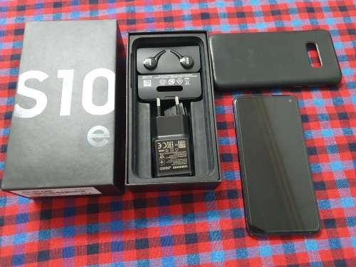 Samsung S10e