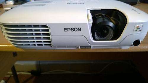EPSON EBX-7 LCD VIDEO PROJECTOR