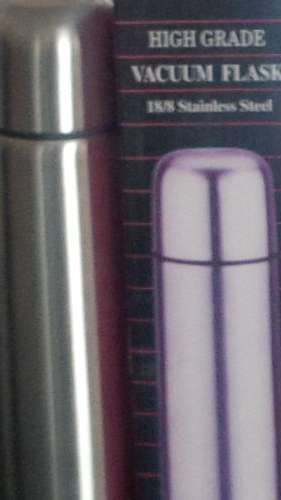 R1 Auction! Stainless Steel Vaccum flask 0.75 litres at a give away
