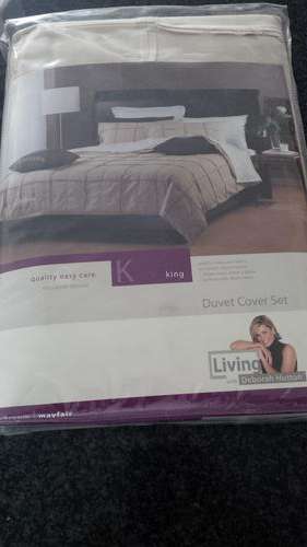 king Size living by Debroah Hutton at a giver away