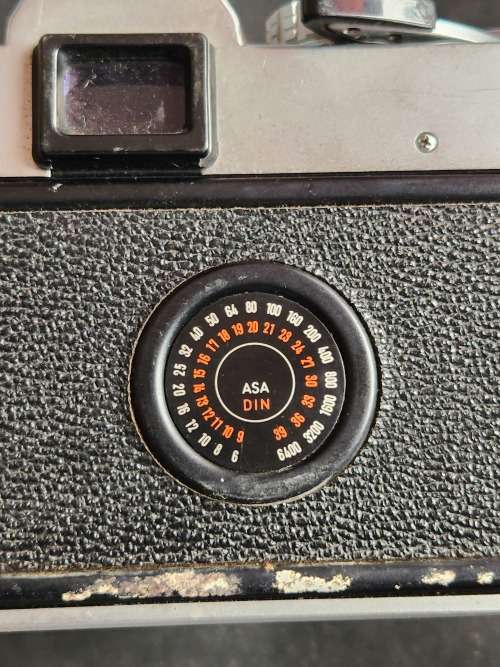 Minolta SRT303 Camera (made in Japan) not tested  - as per photograph