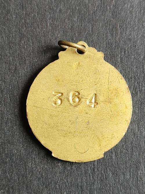 Johannesburg Turf Club Badge 1952 no. 364 - as per photograph