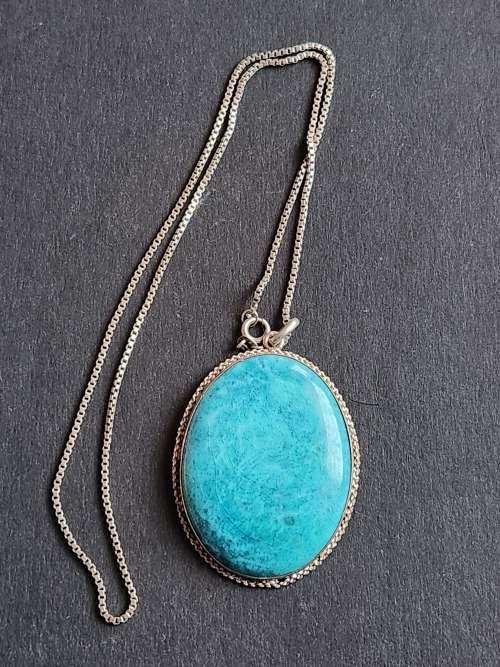 Sterling Silver Chain with Pendant (weight with stone 13g) - as per photograph