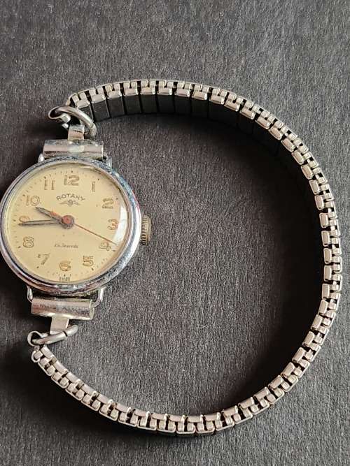 Vintage Ladies Rotary 15 Jewels Wrist Watch (not working) - as per photograph