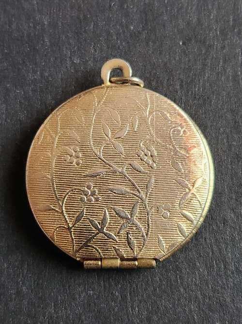 Vintage Gold Plated  Locket - as per photograph