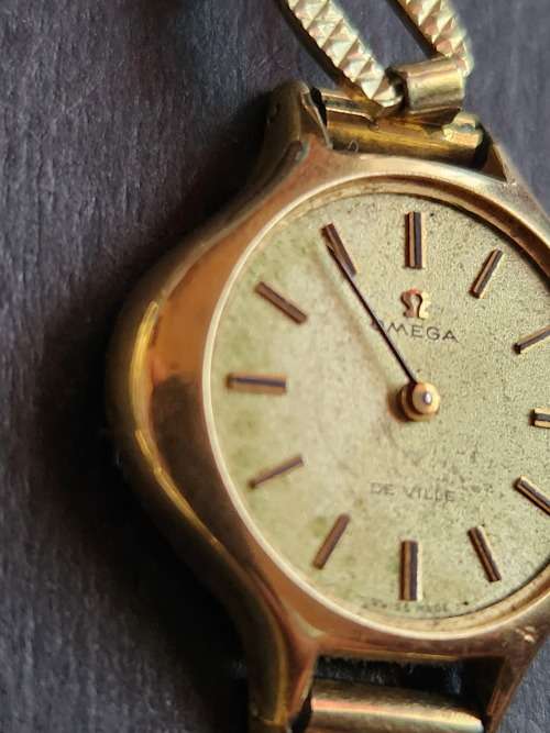 Vintage Ladies Omega Watch 20 Microns Swiss made (not working) - as per photograph