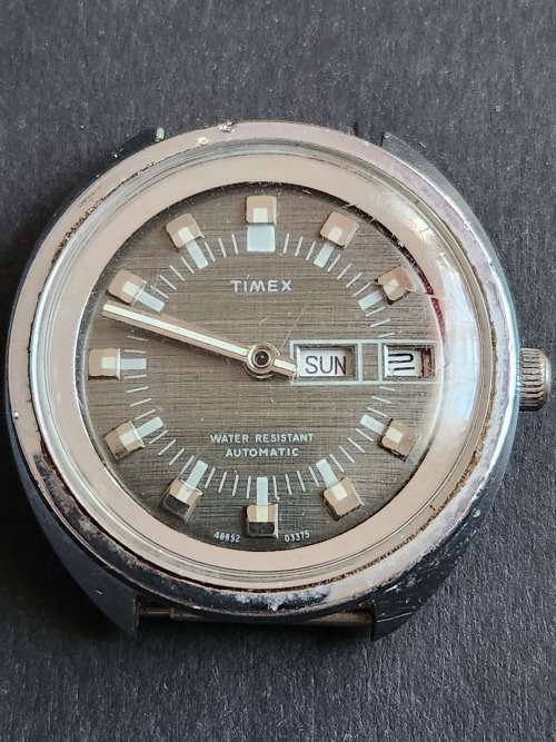 Vintage Timex Water Resistant Automatic Men`s Wrist Watch (nice condition) not working- as per photo