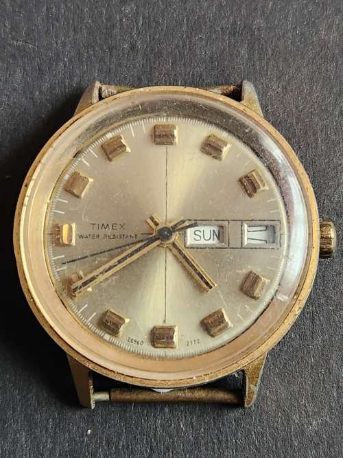 Vintage Timex Water Resistant date adjust Wrist Watch no. 26960 2722(not working)-as per photograph