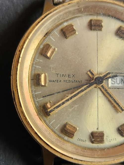 Vintage Timex Water Resistant date adjust Wrist Watch no. 26960 2722(not working)-as per photograph