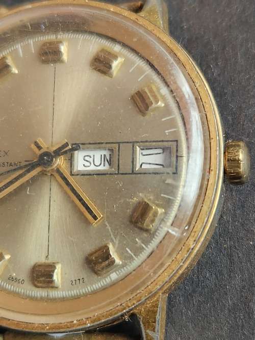 Vintage Timex Water Resistant date adjust Wrist Watch no. 26960 2722(not working)-as per photograph