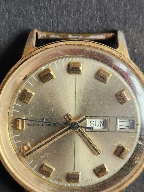 Vintage Timex Water Resistant date adjust Wrist Watch no. 26960 2722(not working)-as per photograph