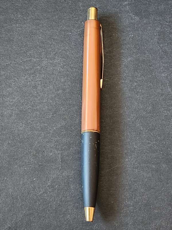 Parker Frontier Ballpoint Pen made in UK (needs a refill) - as per photograph
