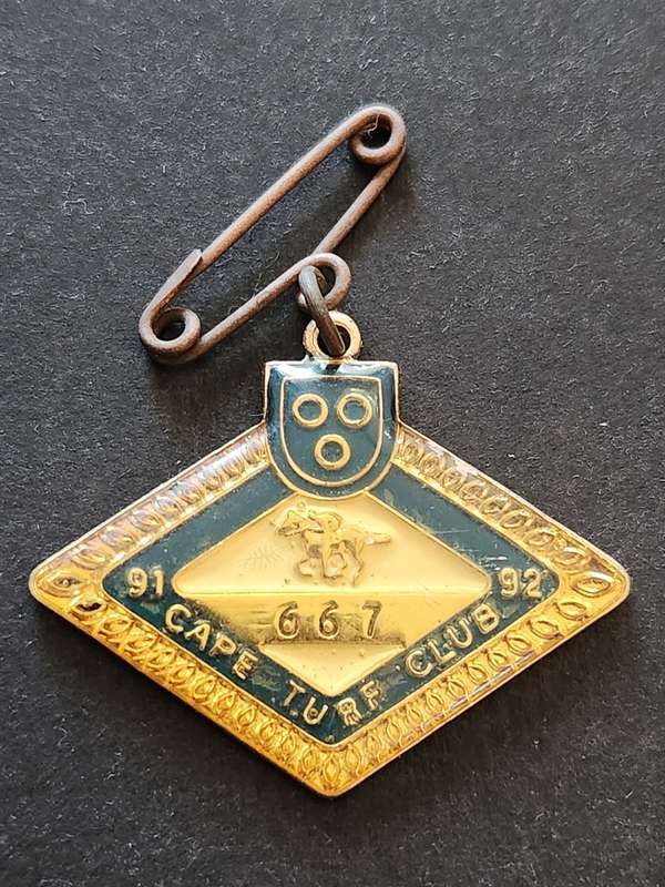 Cape Turf Club Badge 91/92 no. 667 - as per photograph