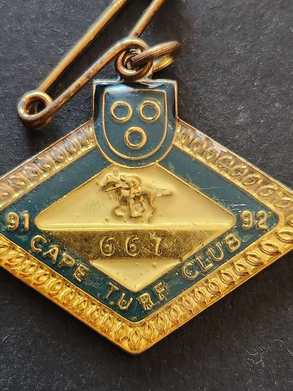 Cape Turf Club Badge 91/92 no. 667 - as per photograph