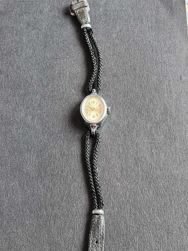 Vintage Buler 17 Jewels Swiss made Ladies Mechanical Watch (not working) - as per photograph