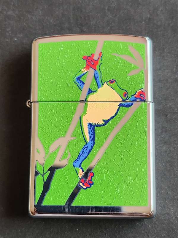 Vintage Zippo Frog Lighter made in USA (needs gas ) - as per photograph