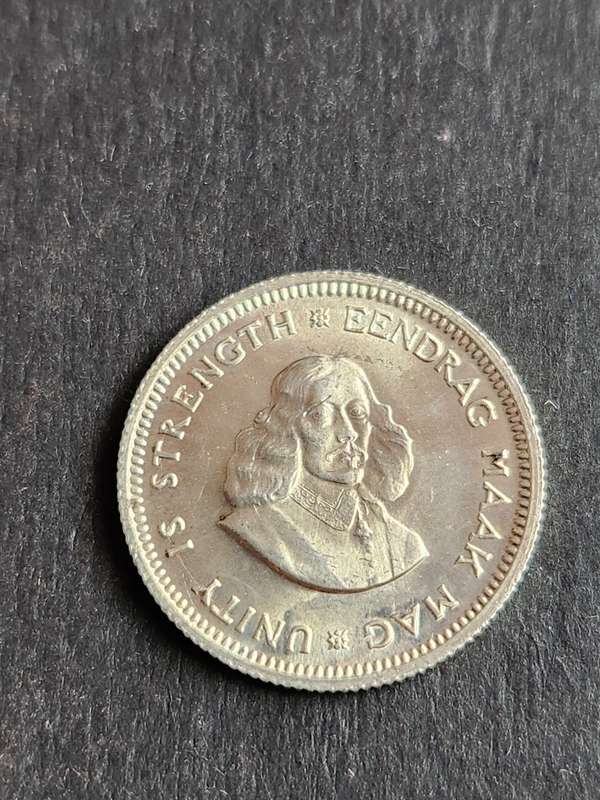 Republic 5 Cents 1961 UNC - as per photograph