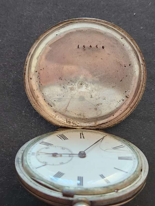 Vintage Men`s Pocket Watch (not working) 40mm x 40mm - as per photograph