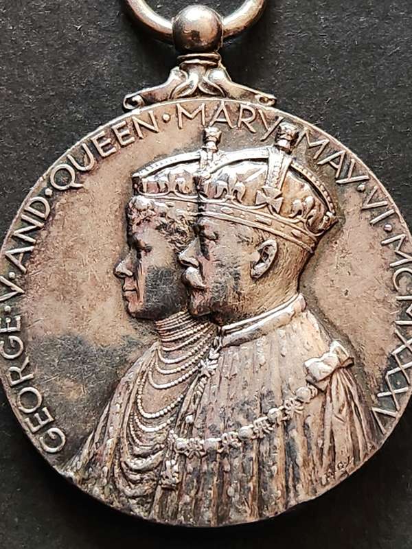 Silver Jubilee Medal King George V and Queen Mary 1935 - as per photograph