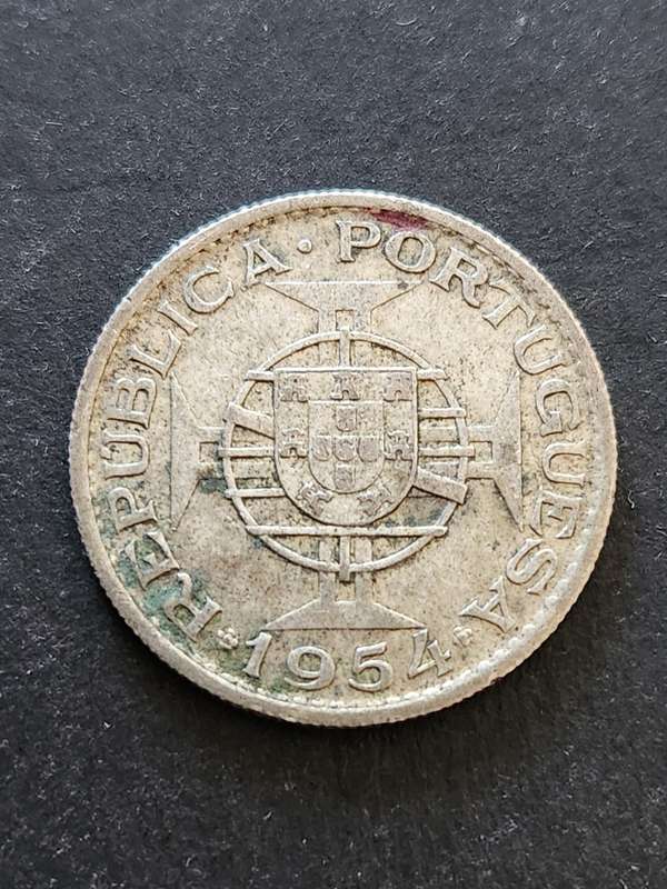 Republica Portuguesa Mozambique 10 Escudos 1954 - as per photograph