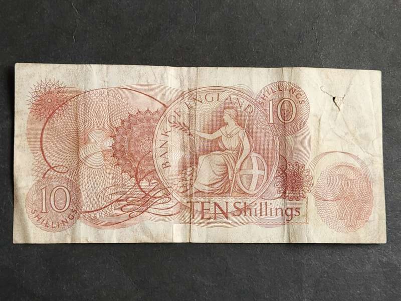 Bank of England 10 Shillings (tear top left side of note) - as per photograph