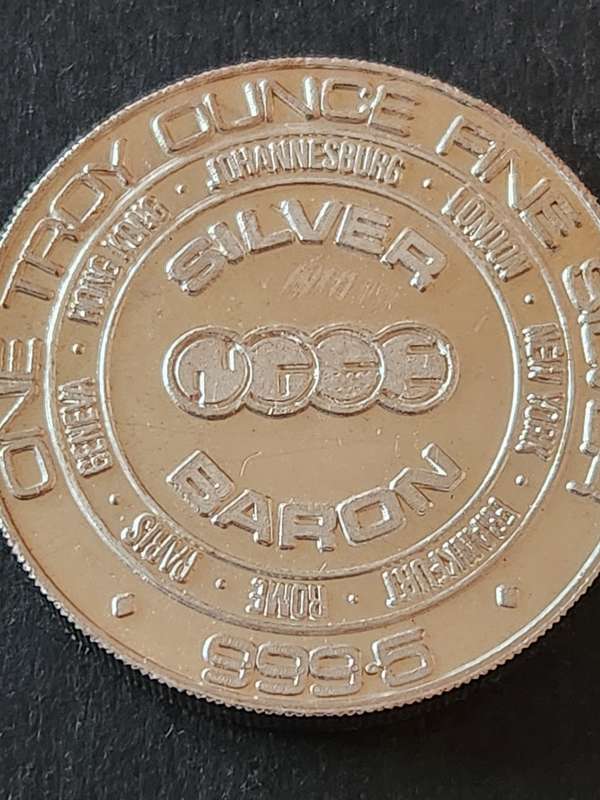 One Troy Ounce Silver Baron (999.5) 1987 - as per photograph
