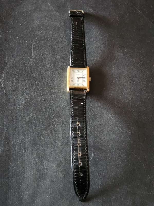 Vintage Ladies Darwil Quartz Swissmade Wrist Watch (not working) - As per photograph