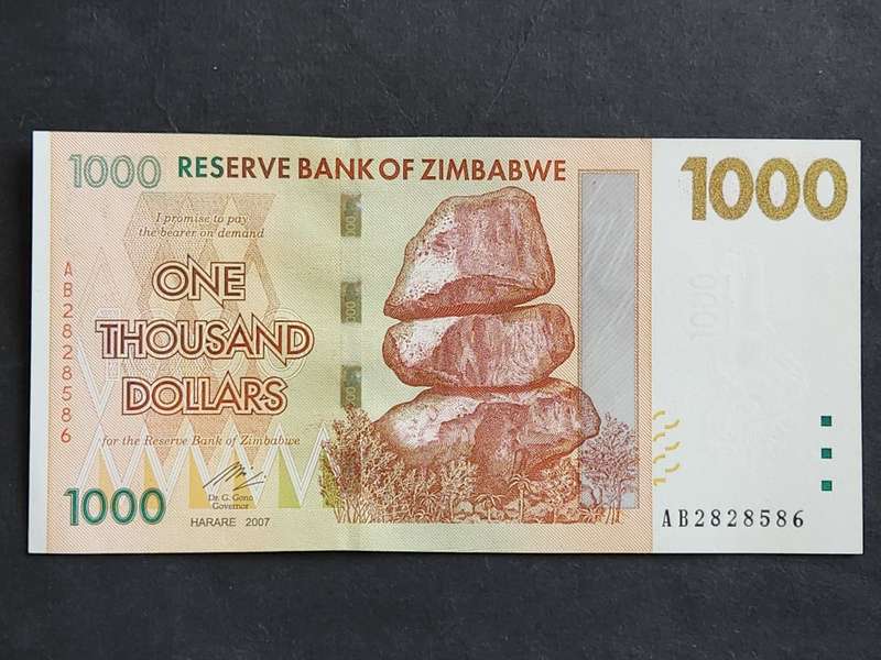 Reserve Bank of Zimbabwe 1000 Dollars Harare 2007 UNC (excellent condition) - as per photograph
