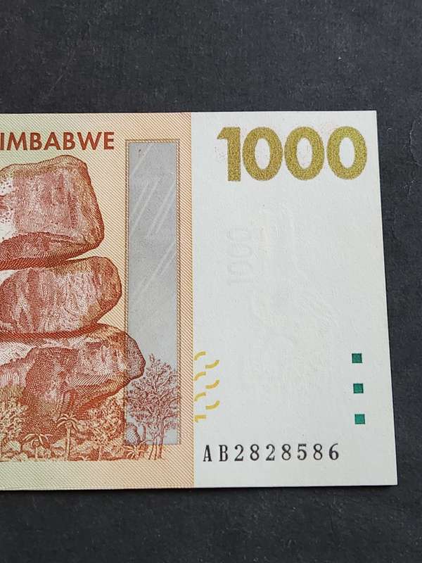Reserve Bank of Zimbabwe 1000 Dollars Harare 2007 UNC (excellent condition) - as per photograph