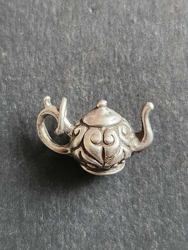 Vintage Sterling Silver Teapot Charm 5.1g - as per photograph