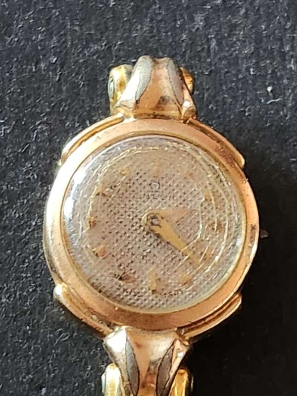 Vintage Ladies Omega Wrist Watch 80 Microns 17 Jewels Swissmade (not working) - as per photograph