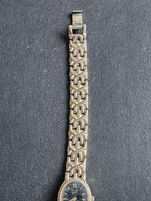 Vintage Ladies Pulsar Quartz Watch (not working) - as per photograph