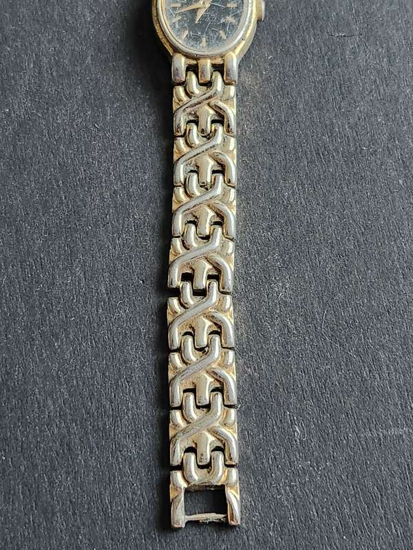 Vintage Ladies Pulsar Quartz Watch (not working) - as per photograph