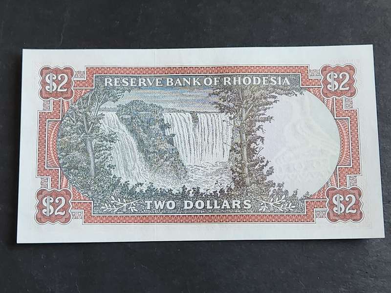 Reserve Bank of Rhodesia Two Dollars Salisbury 10th April 1979 Bird Watermark UNC -as per photograph