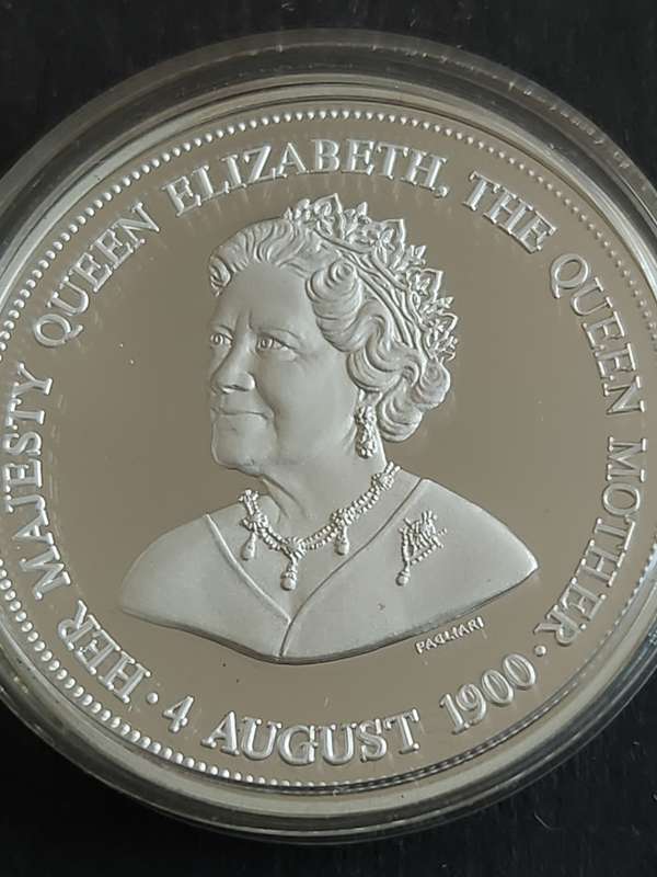 Sterling Silver Medallion to Commemorate her Majesty Queen Elizabeth the Queen Mother`s 80th Birthda