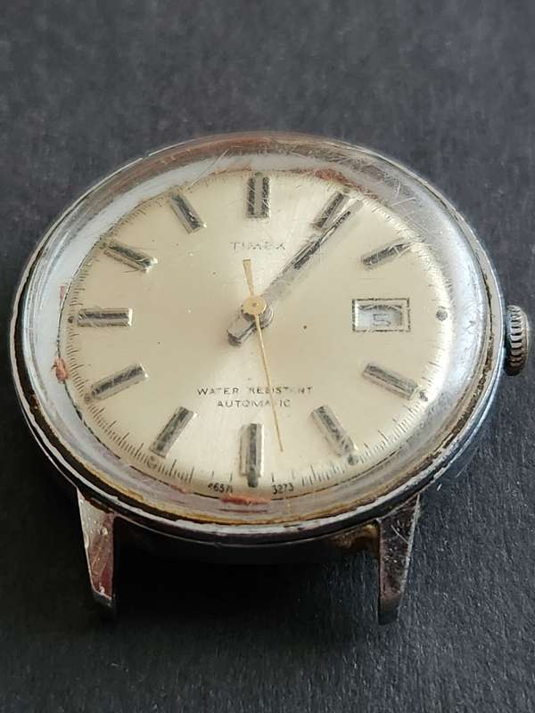 Vintage Timex Water Resistant Automatic Men`s Wrist Watch (not working)- as per photograph
