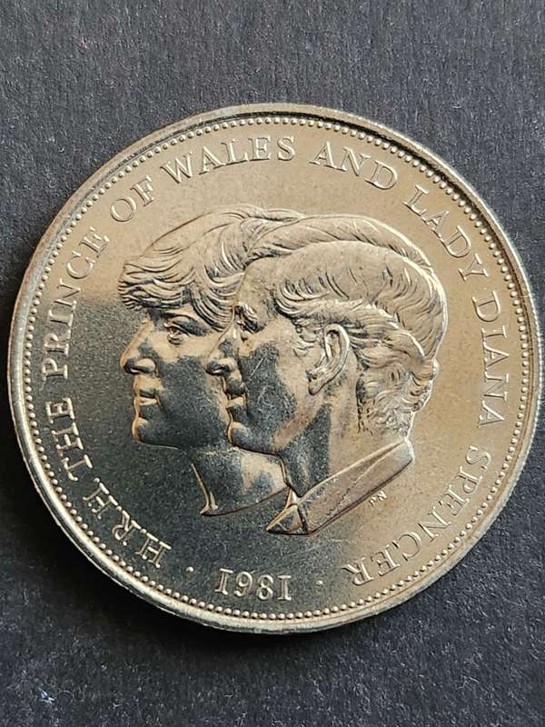 Charles and Diana Commorative Crown 1981  - as per photograph