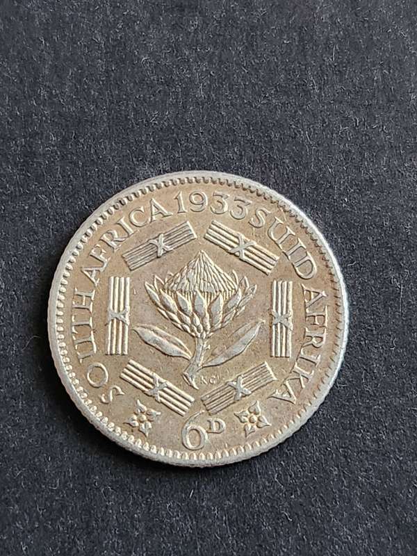 Union Sixpence 1933 (nice condition) - as per photograph