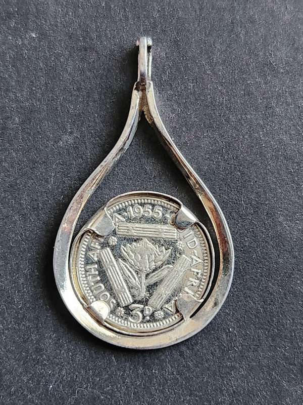 Union Tickey 1955 Sterling Silver Pendant 3.3g - as per photograph