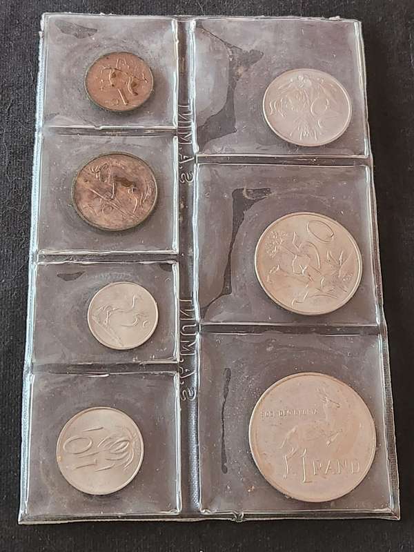 SA Mint Pack 1982 - as per photograph