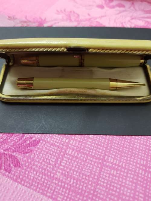 Vintage Pencil and Fountain Pen Set