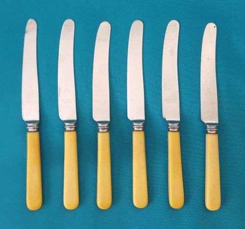 6 OLD BONE HANDLE DINNER KNIVES >>> SHEFFIELD, ENGLAND