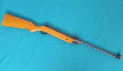 VINTAGE AIR RIFLE/ PELLET GUN (McCOY)