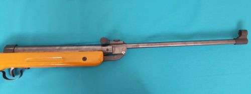 VINTAGE AIR RIFLE/ PELLET GUN (McCOY)